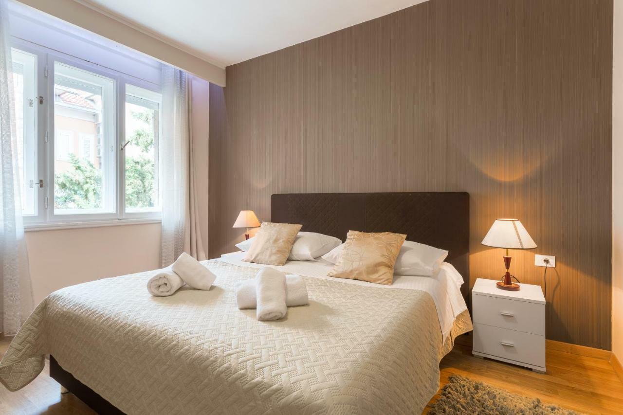 Golden Split Rooms Eksteriør billede